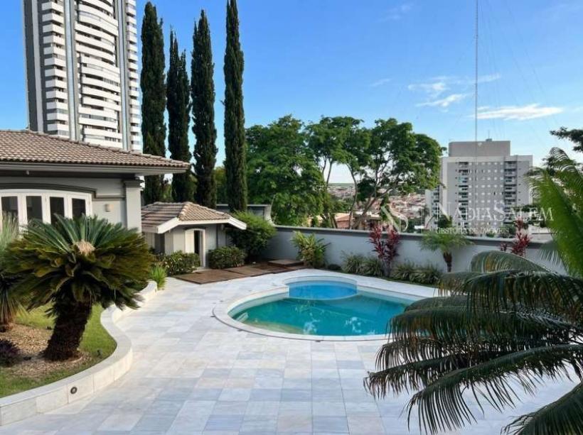 Exclusividade, sofisticação e amplitude: uma residência de alto padrão em localização privilegiada em Jaú