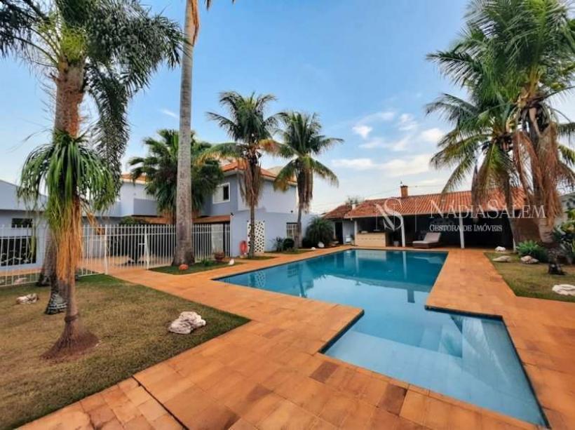 Equilíbrio Perfeito entre Conforto, Espaço e Sofisticação: uma Residência feita para Viver Momentos Inesquecíveis